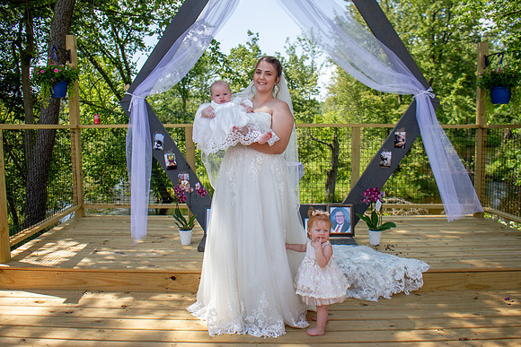amyhowesphotography-9058
